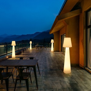 Фестиваль декоративный полиэтилен светодиодный светодиодные напольные тормы для садовой газонной вечеринки и на открытом воздухе